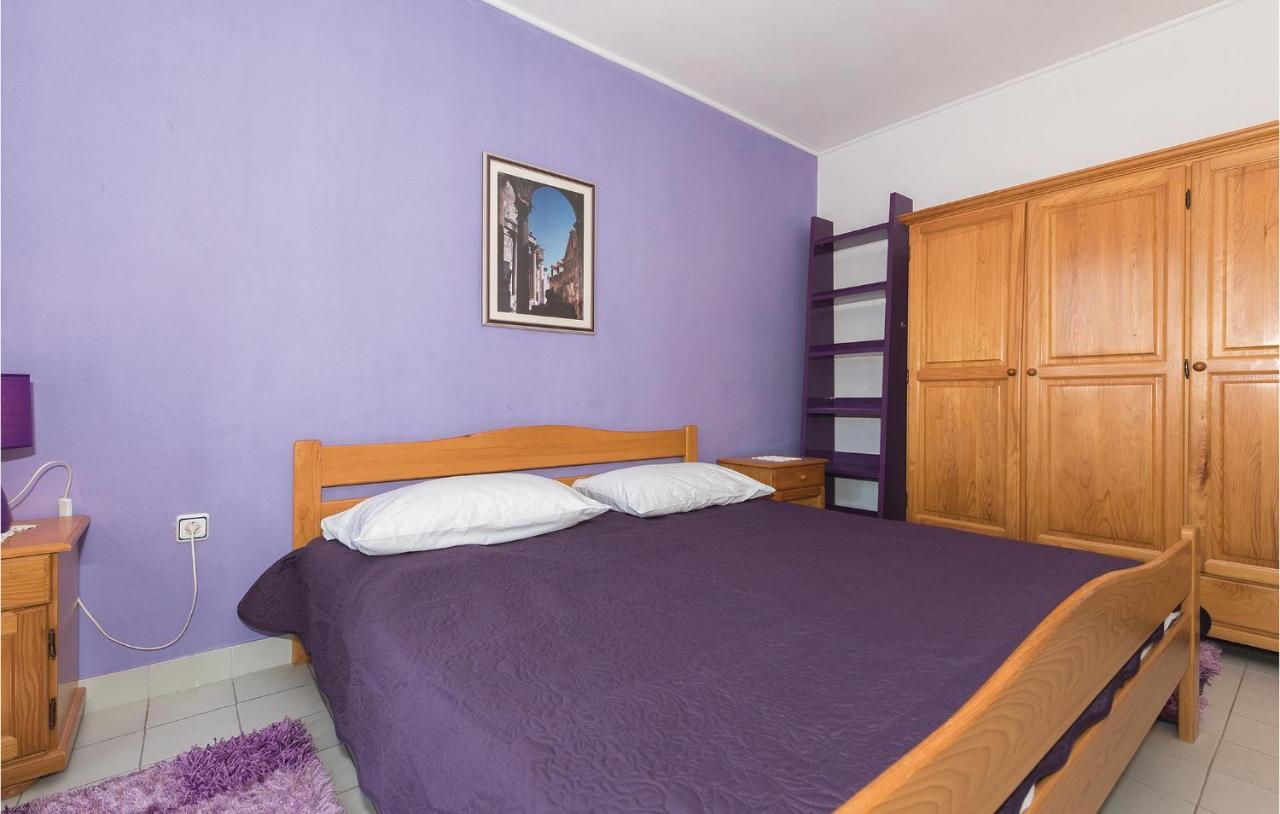 Beautiful Apartment In Rogoznica With Wifi Bagian luar foto